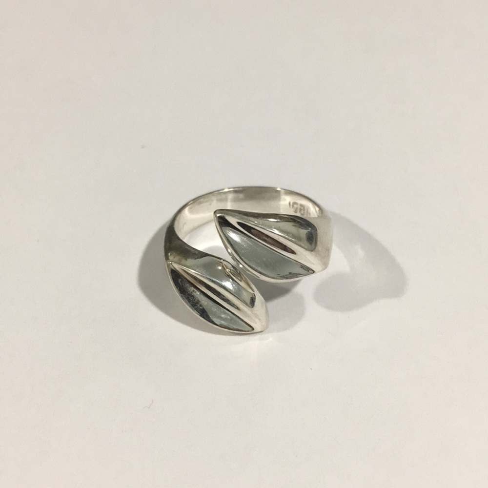 Sterling Silver 925 Open Leaf 🍃 Ring